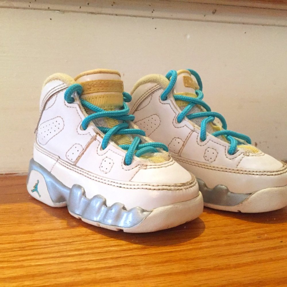 Air Jordan 9 Retro (GS)